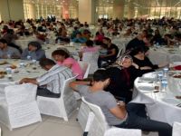 Aliağa Belediyesi'nin Toplu İftar Yemeğine Yoğun Katılım