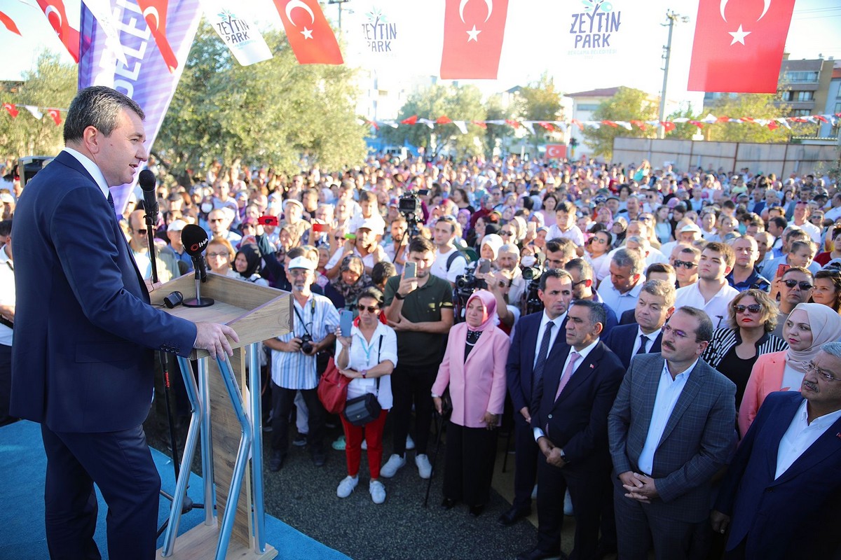 8 bin kişiyle park açılışı