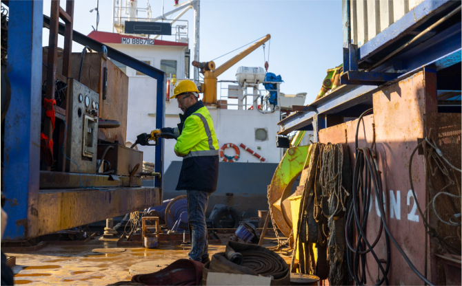 60 bin ton çamur çıkarıldı