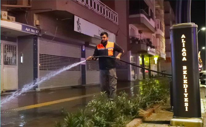 Aliağa’nın Sokakları Ramazan Bayramına Hazır