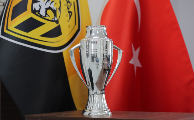 Aliağaspor FK Şampiyonluk Kupasını Törenle Aldı