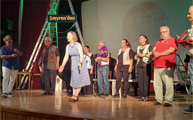 Şarkılar Şiirler Mizansenlerle Smyrna’dan Foça’ya