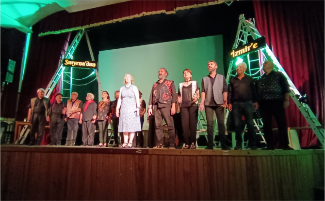 Şarkılar Şiirler Mizansenlerle Smyrna’dan Foça’ya