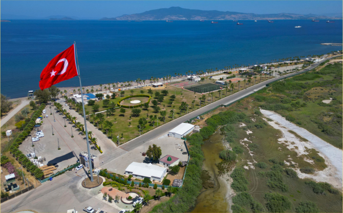 Aliağa Plajları Tatilcileri Ağırlamaya Hazır