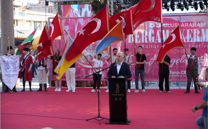 Atatürk’ün Mirası Bergama Kermesi 89. Kez Coşkuyla Gerçekleşti
