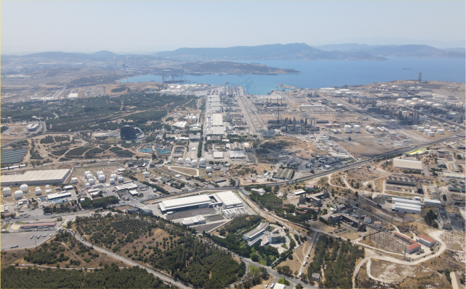 Aliağa, Ege’nin Dış Ticaret Yükünü Taşımaya Devam Ediyor