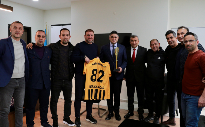 Aliağa Masterler’dan Başkan Serkan Acar’a Ziyaret
