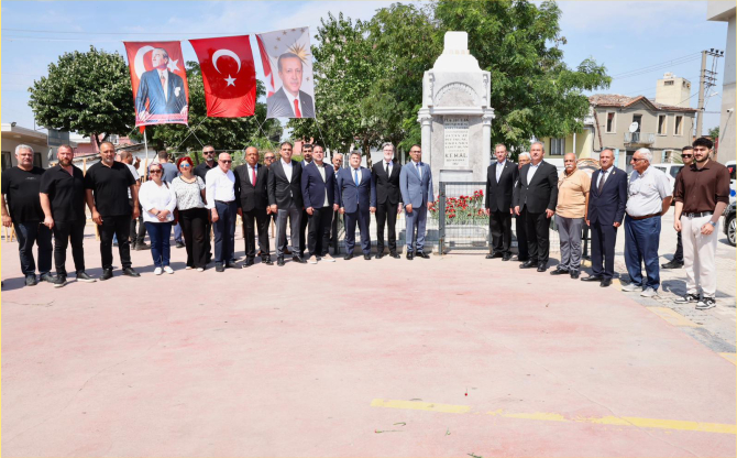Menemenliler Şehit Kemal Bey'i unutmadı