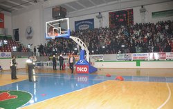 Karşıyaka Taraftarı Olay Çıkardı