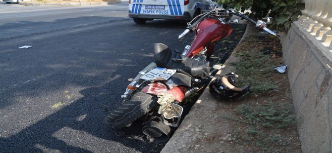 Hafriyat Kamyonu İle Motosiklet Çarpıştı: 1 Yaralı