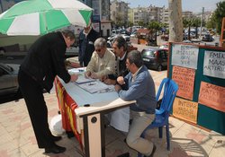 Aliağa Emekli-Sen İmza Topladı