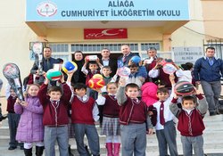 Okullara Spor Seti Hediyesi