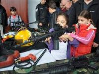 Foça'da Deniz Zaferi'ne coşkulu kutlama 