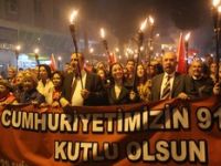 Dikili halkı cumhuriyet için alandaydı 