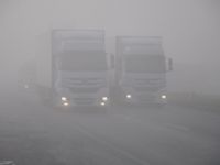 Kuzey İzmir yenigüne sisle uyandı 