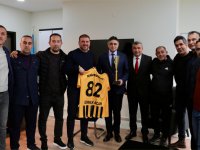 Aliağa Masterler’dan Başkan Serkan Acar’a Ziyaret