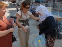 MHP Aliağa'dan Erzak Yardımı