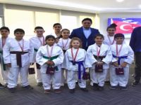 Genç Karatecilerden Başkan Serkan Acar’a Ziyaret